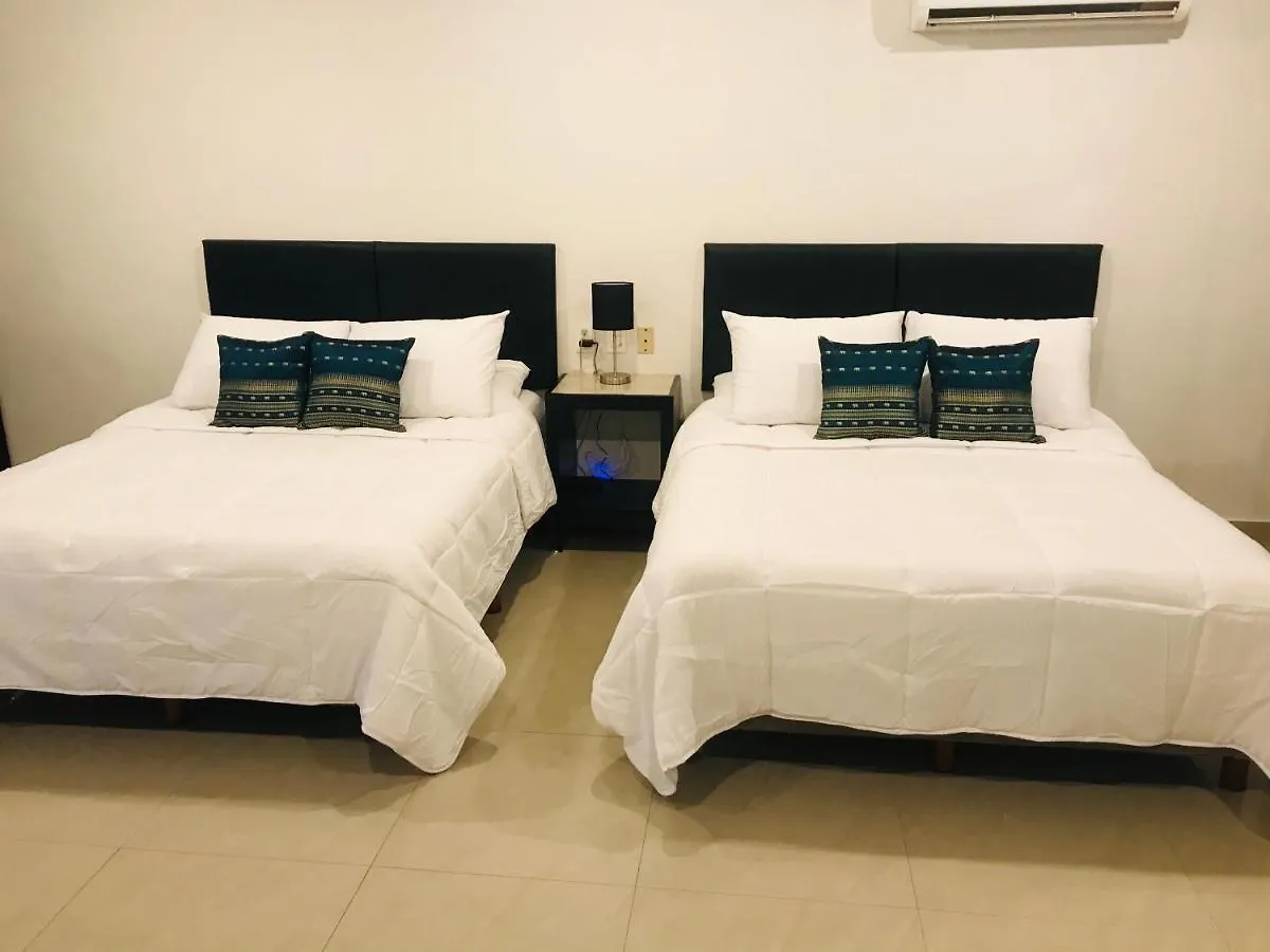 Deluxe Condos 42 Плая-дель-Кармен Отель типа 