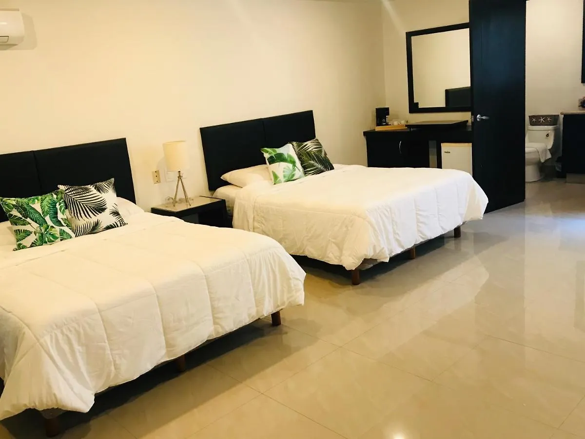Bed & Breakfast Deluxe Condos 42 Playa del Carmen