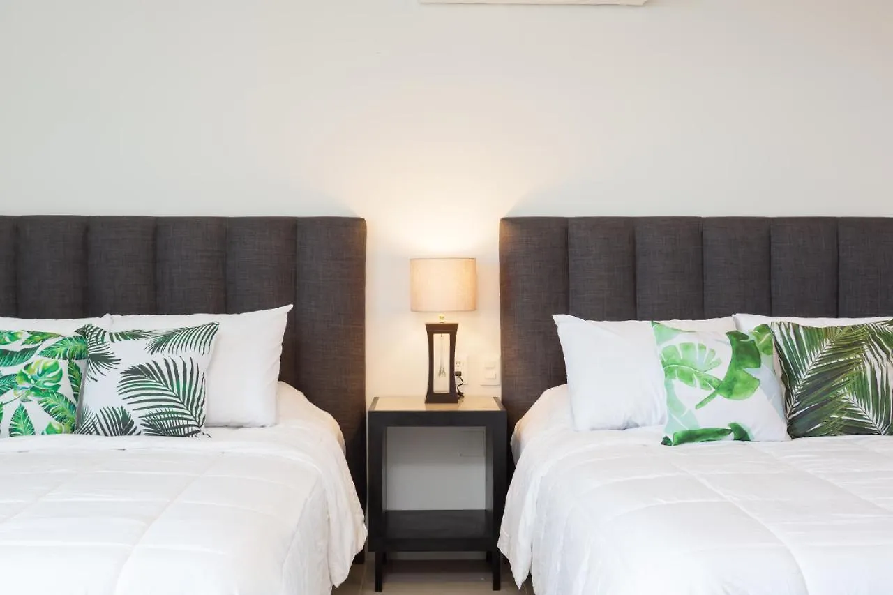 Deluxe Condos 42 Playa del Carmen Alojamento de Acomodação e Pequeno-almoço