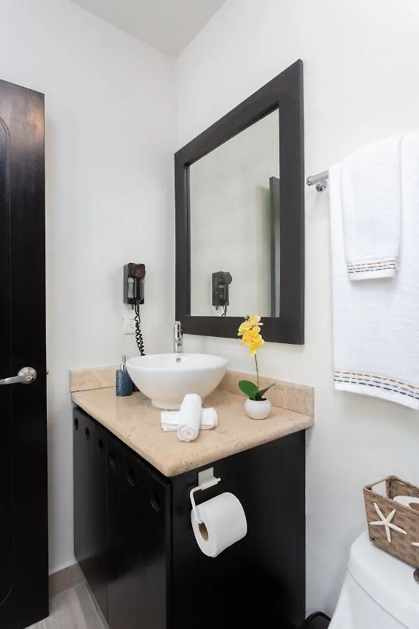 Bed & Breakfast Deluxe Condos 42 Playa del Carmen